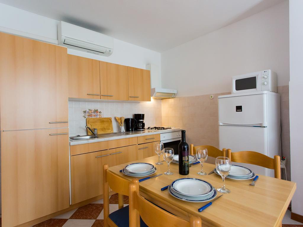 Apartments Ava Poreč Extérieur photo