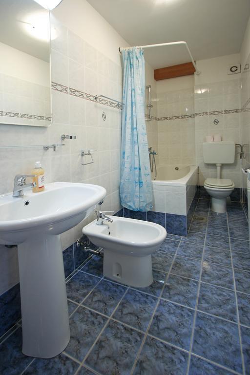 Apartments Ava Poreč Extérieur photo